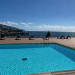 아파트 Seascape Penthouse - Special Places 푼샬