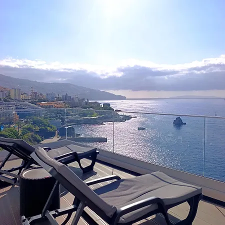 Seascape Penthouse - Special Places Funchal (Madeira)