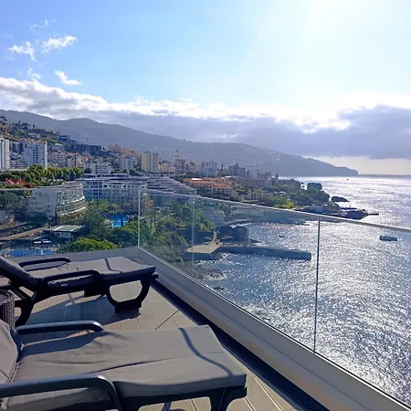 Seascape Penthouse - Special Places * Funchal (Madeira)