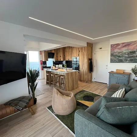 Seascape Penthouse - Special Places * 푼샬